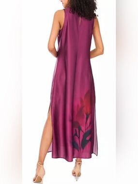 VINCE CAMUTO
Sleeveless Keyhole Back Maxi Dress SIZE XL